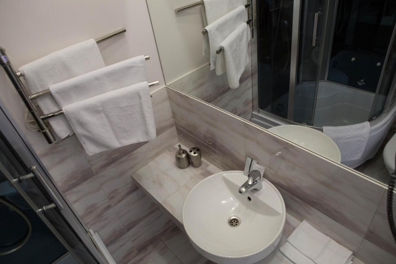 Mini Elegant Hotel Kiev Eksteriør billede